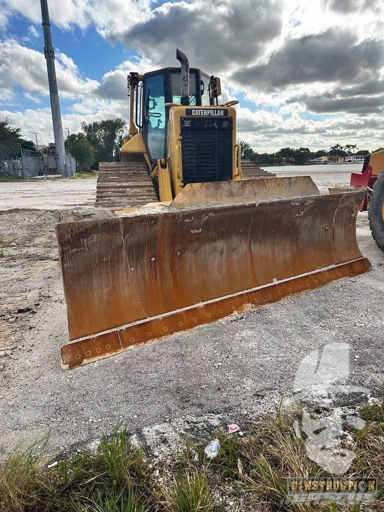 CAT D 6 N Crawler dozers