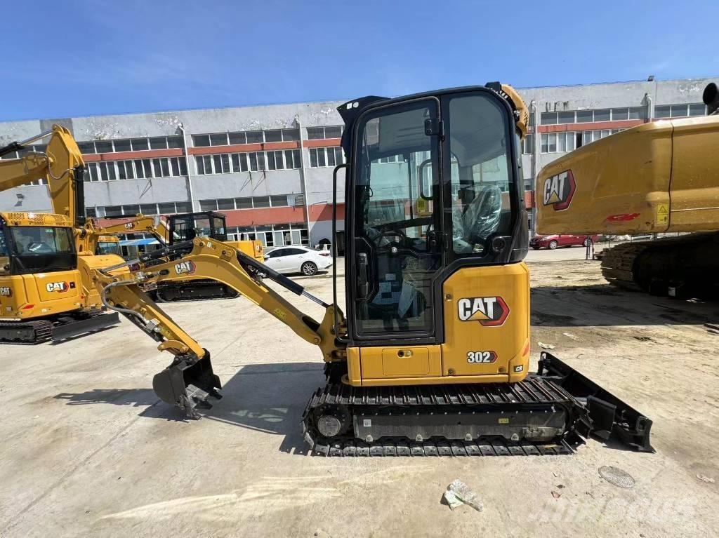 CAT 302 Mini excavators < 7t (Mini diggers)