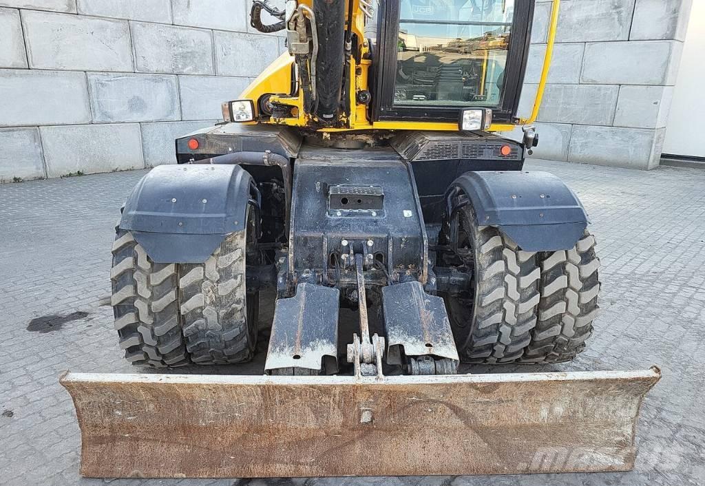 JCB HD110W T4F Wheeled excavators