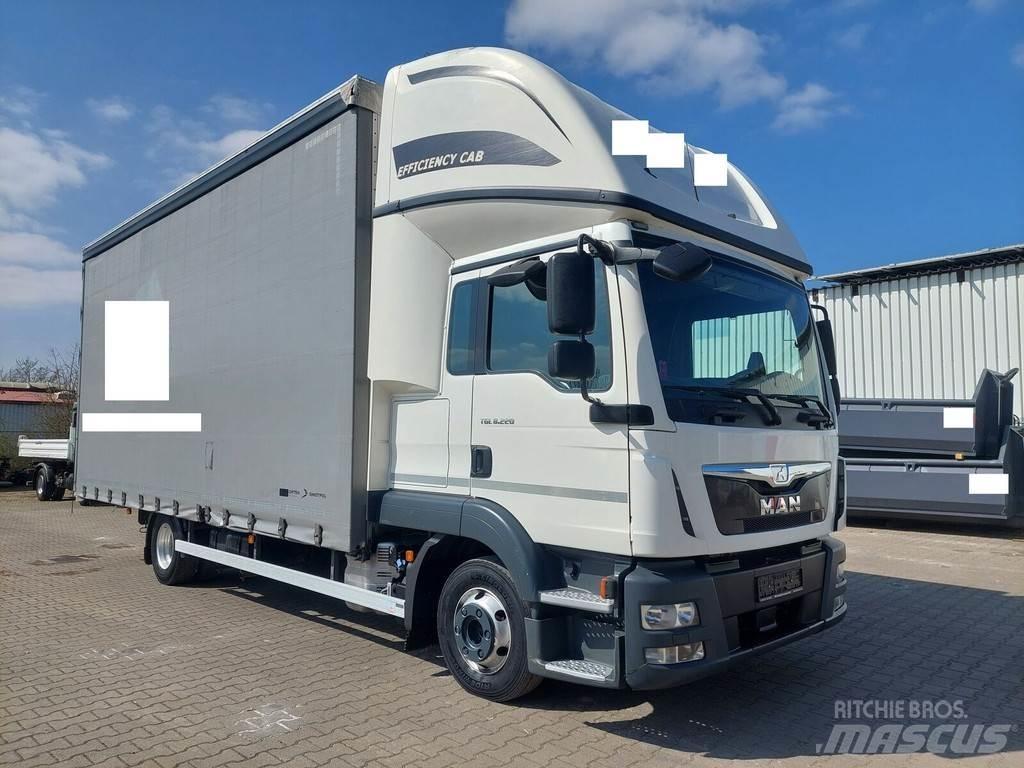MAN TGL 8.220 Curtainsider trucks
