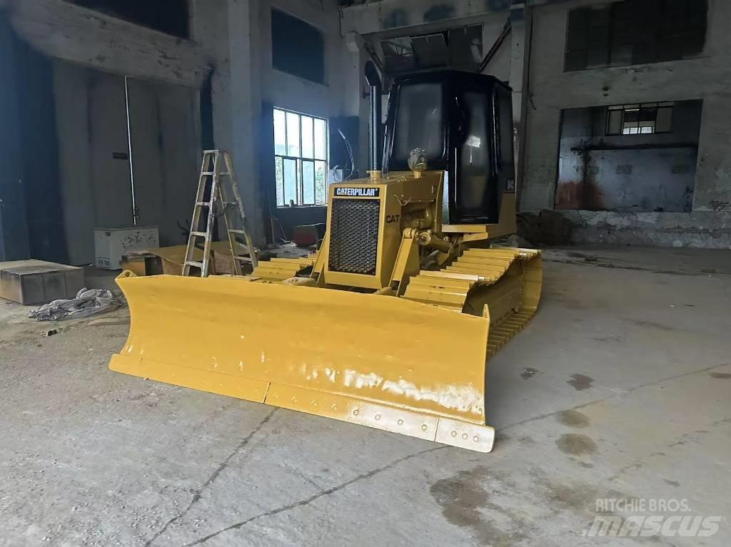 CAT D 4 C Crawler dozers