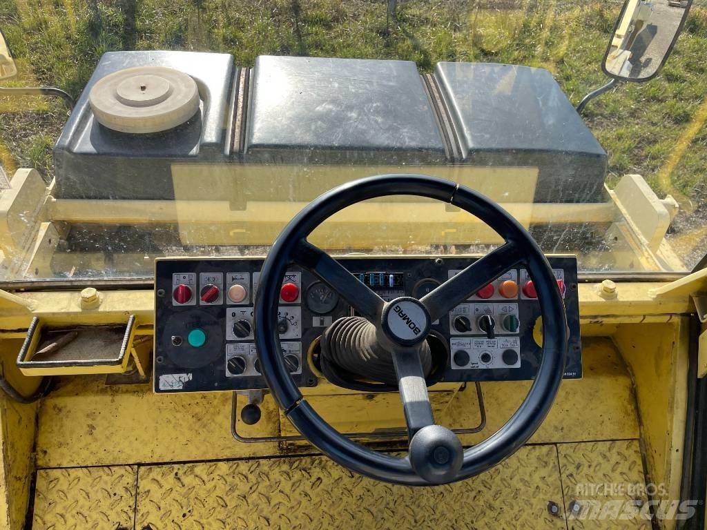 Bomag BW 154 AD-2 Twin drum rollers