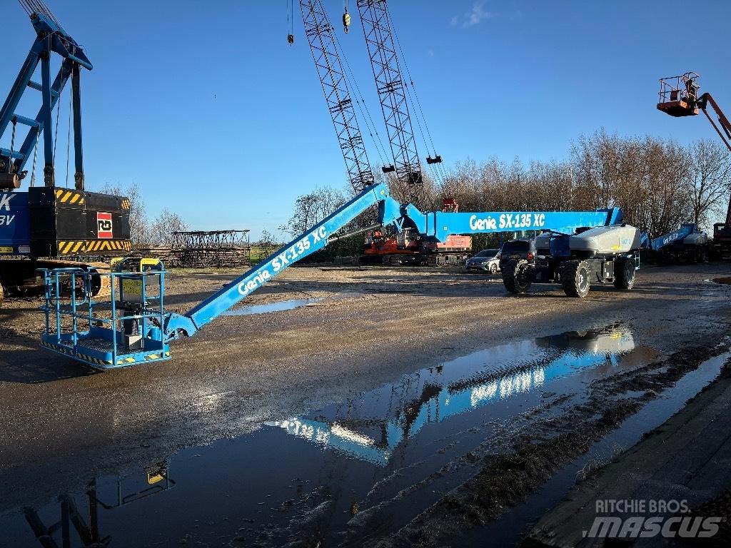 Genie SX 135 XC Telescopic boom lifts