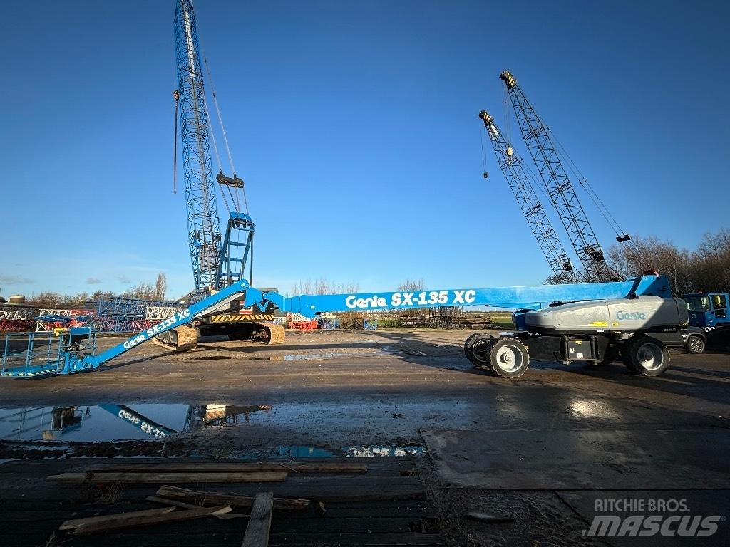 Genie SX 135 XC Telescopic boom lifts