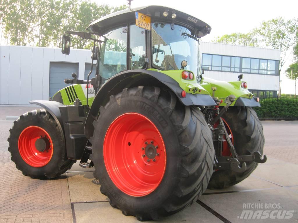 CLAAS Arion 650 CIS Tractors