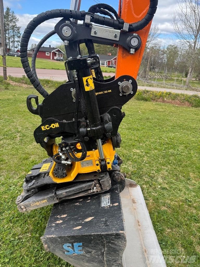 Develon DX 85 R-7 Midi excavators  7t - 12t