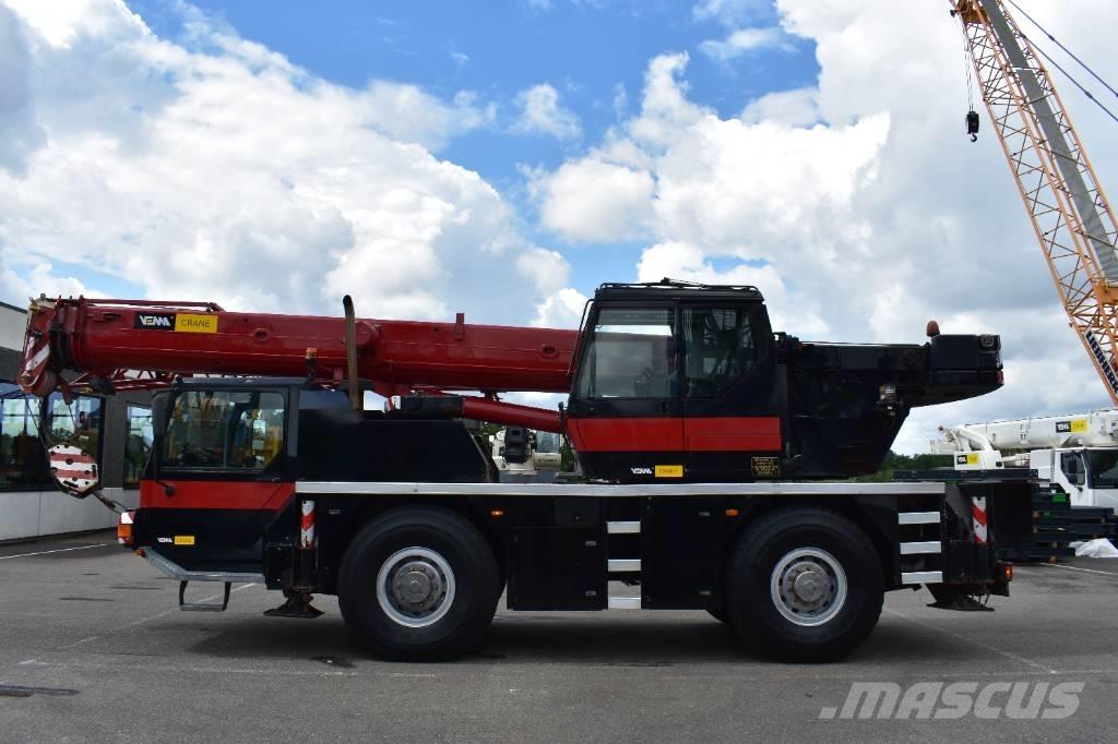 Liebherr LTM 1030-2 All terrain cranes