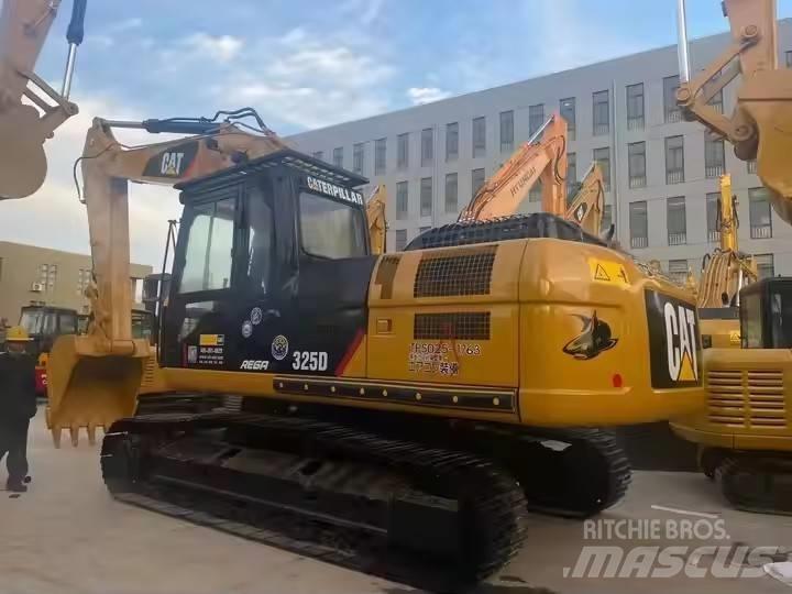 CAT CAT325D Midi excavators  7t - 12t