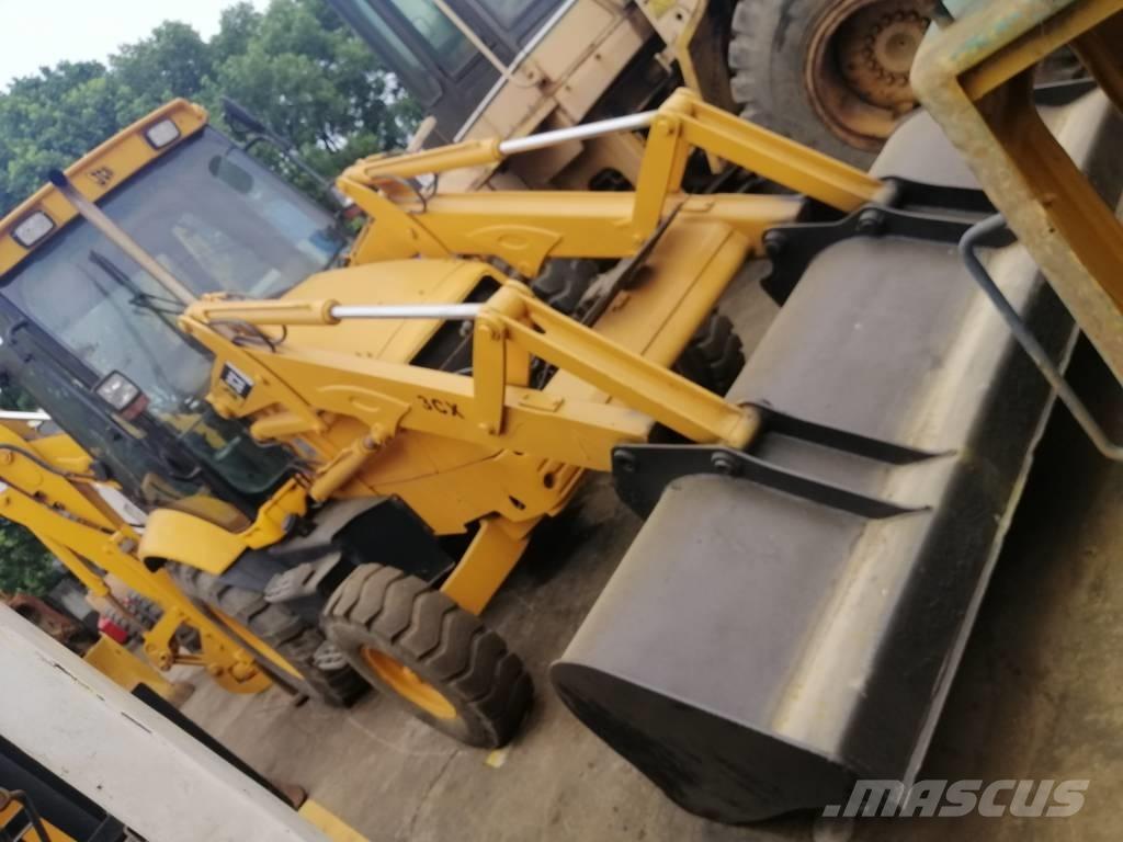 JCB 3 CX Backhoe loaders