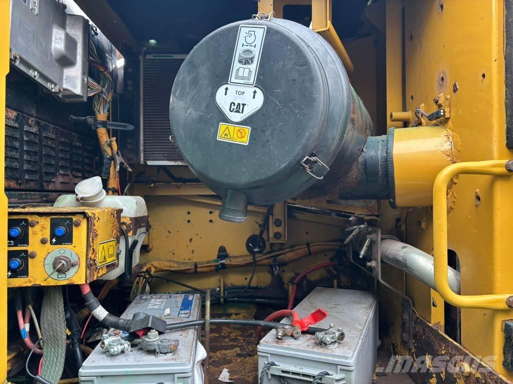 CAT 330 D L Crawler excavators