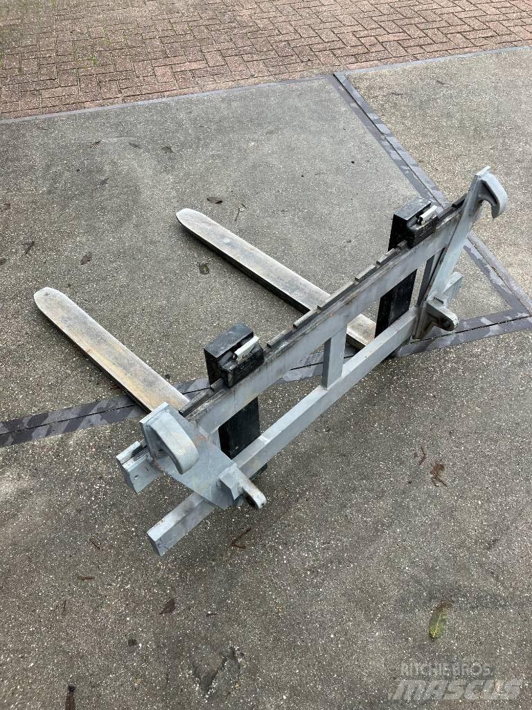 Hemach Palletvorken Front loader accessories