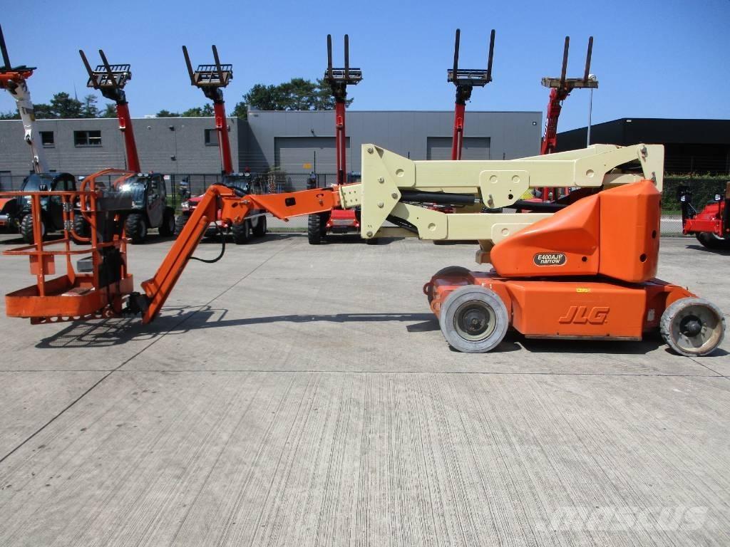 JLG E400 AJPN (146) Compact self-propelled boom lifts