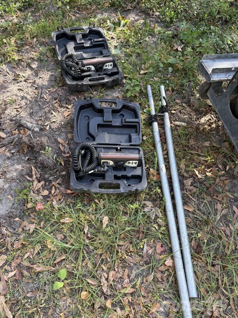 Somero S-840 Concrete distribution booms