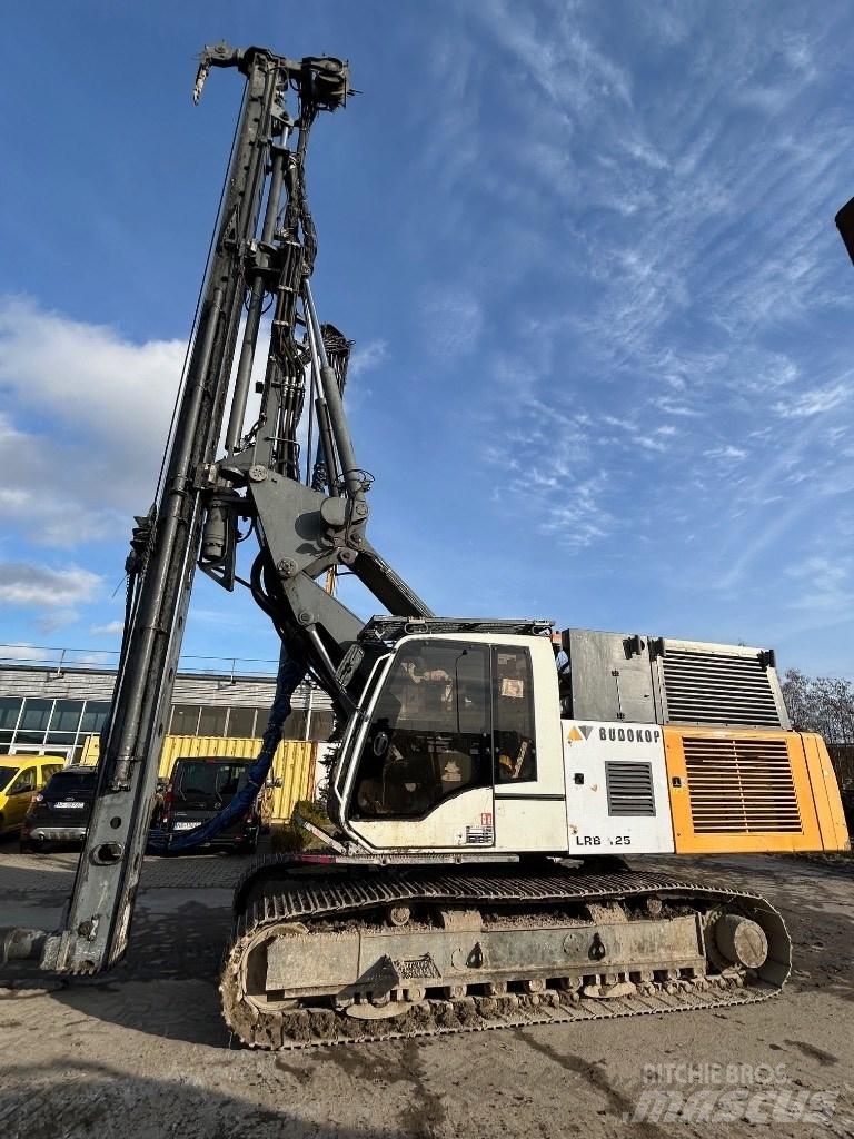 Liebherr LRB 125 Vibratory pile drivers