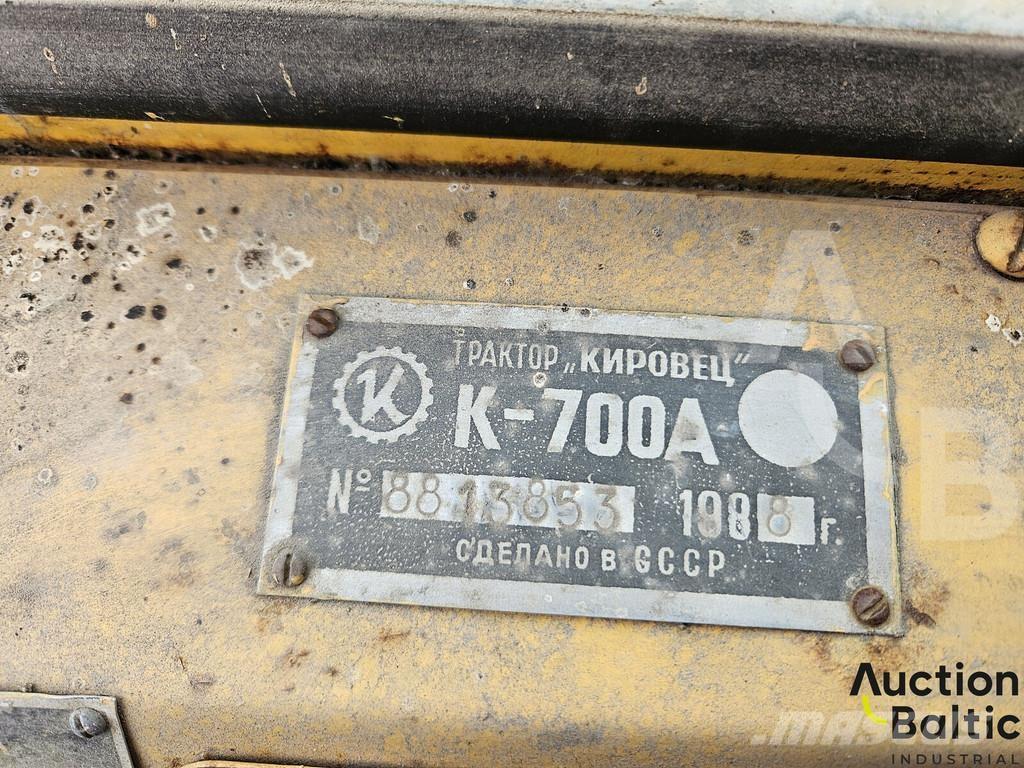  Kirovec K-700A Tractors