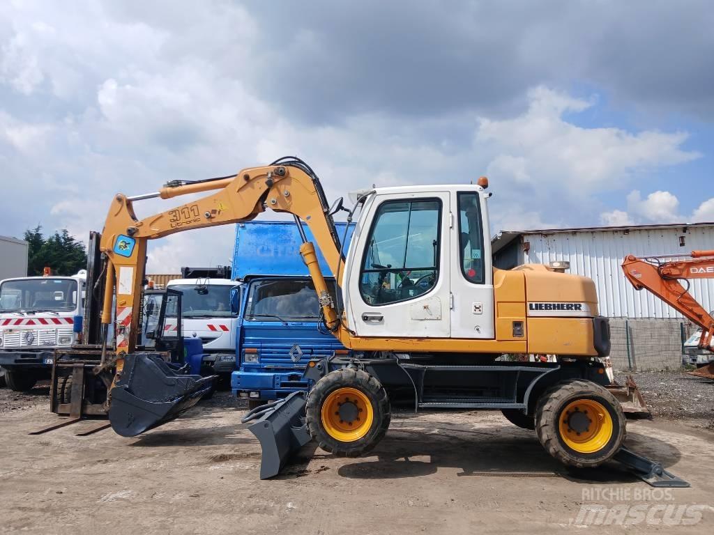 Liebherr A 311 Wheeled excavators