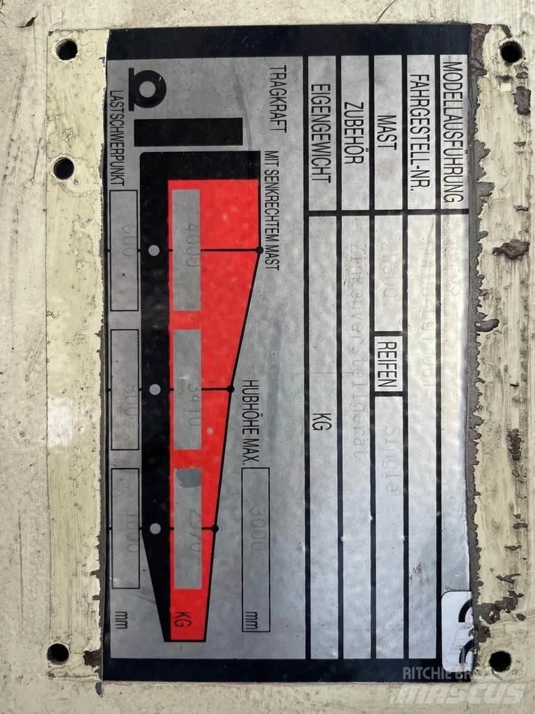 Nissan 40 Forklift trucks - others
