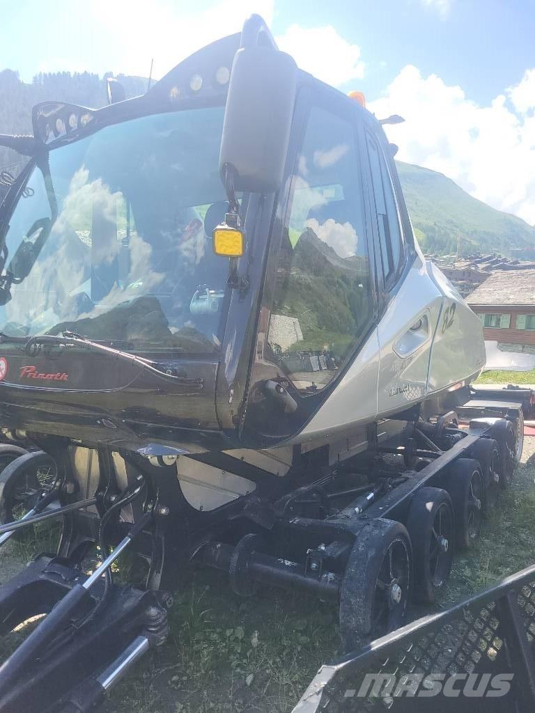 Prinoth New leitwolf Snow groomers