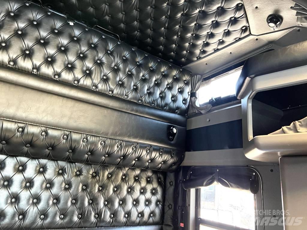 Kenworth W 900 Tractor Units