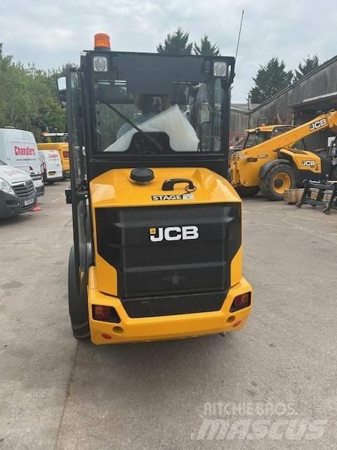 JCB 403 PLUS Telehandlers for agriculture