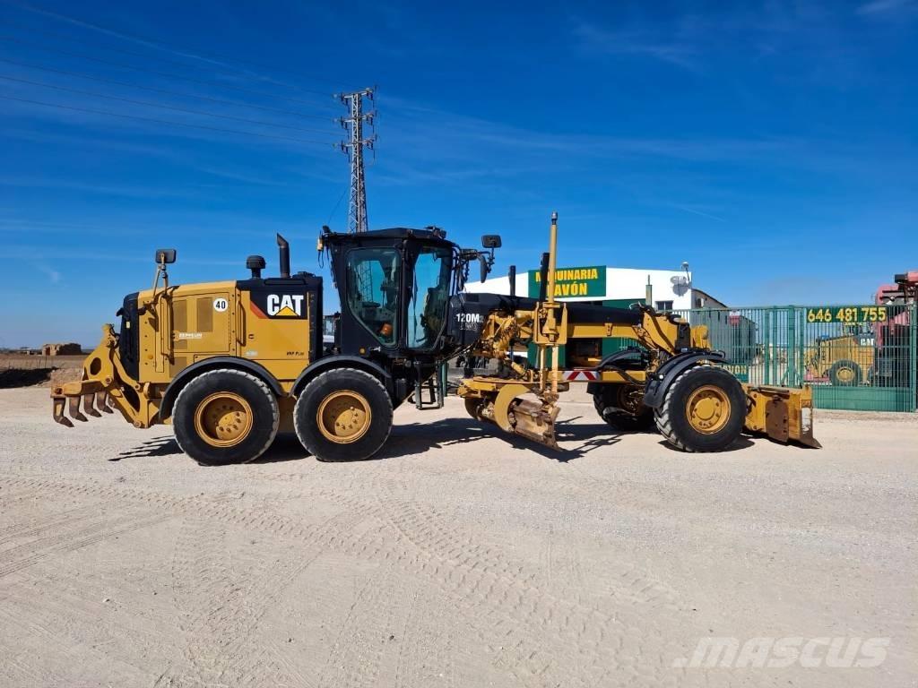 CAT 120 M 2 AWD Graders