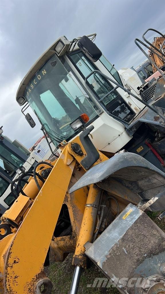 Liebherr L 514 Axles