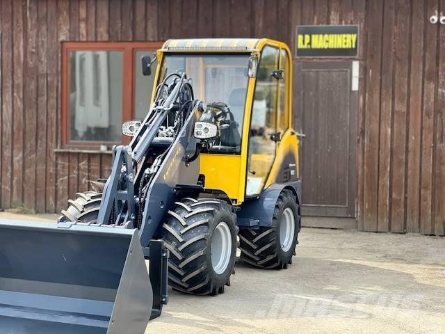 Eurotrac W12 Wheel loaders