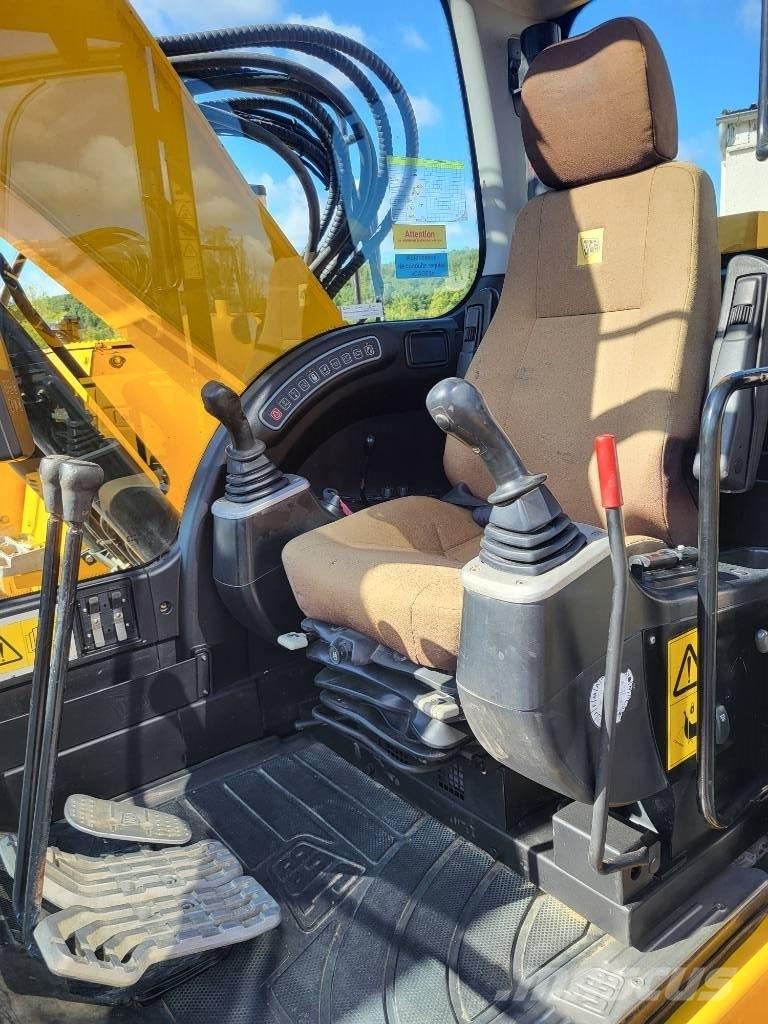 JCB JZ 140 LC Crawler excavators