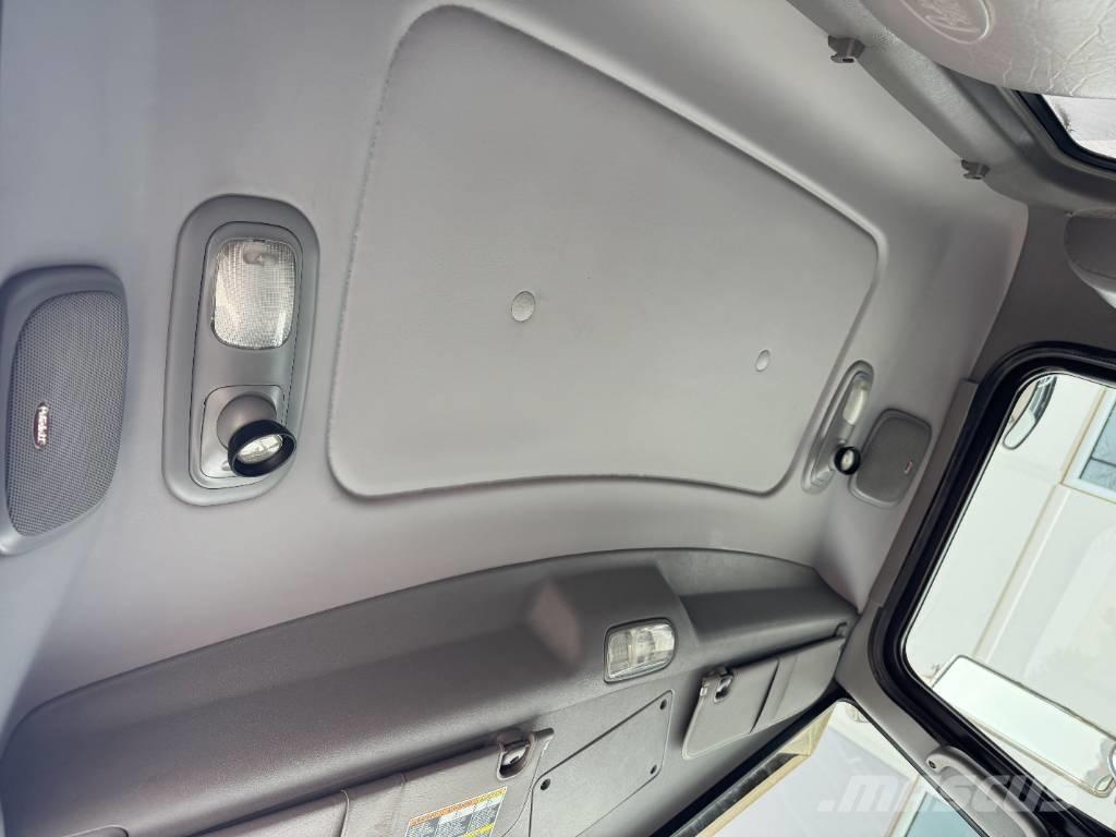 Peterbilt 365 Tipper trucks