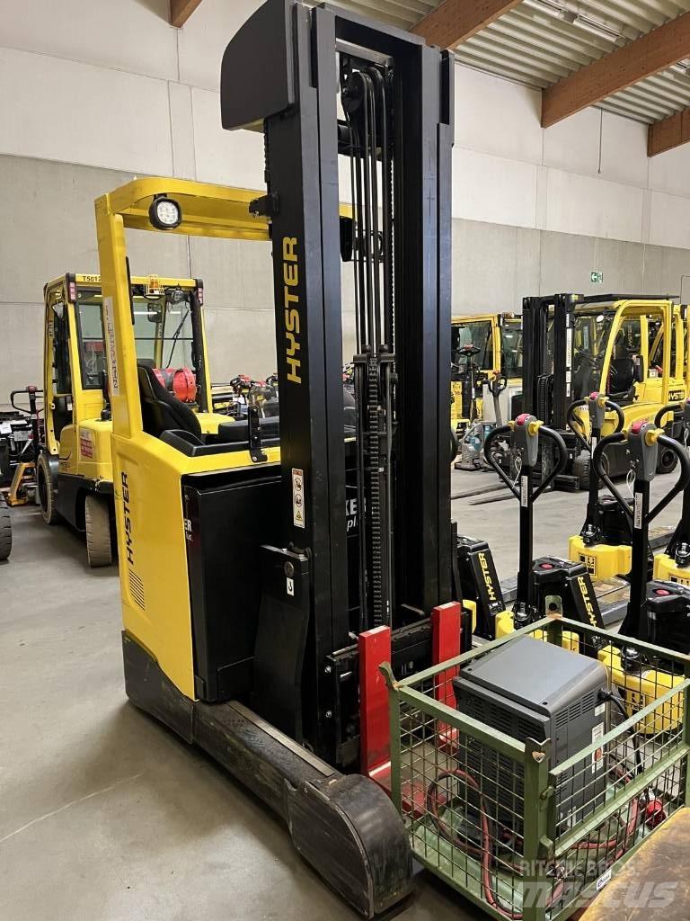 Hyster R1.4 Reach trucks