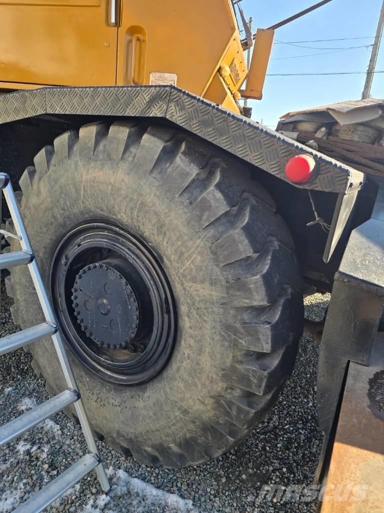 Kato SS 500 Rough terrain cranes