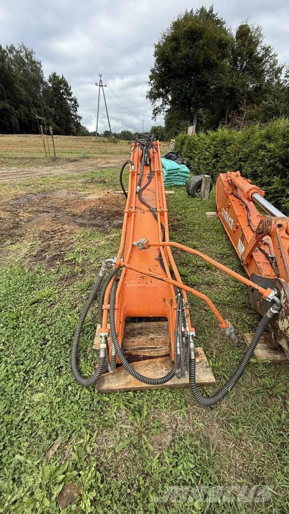 Doosan DX 225 Crawler excavators
