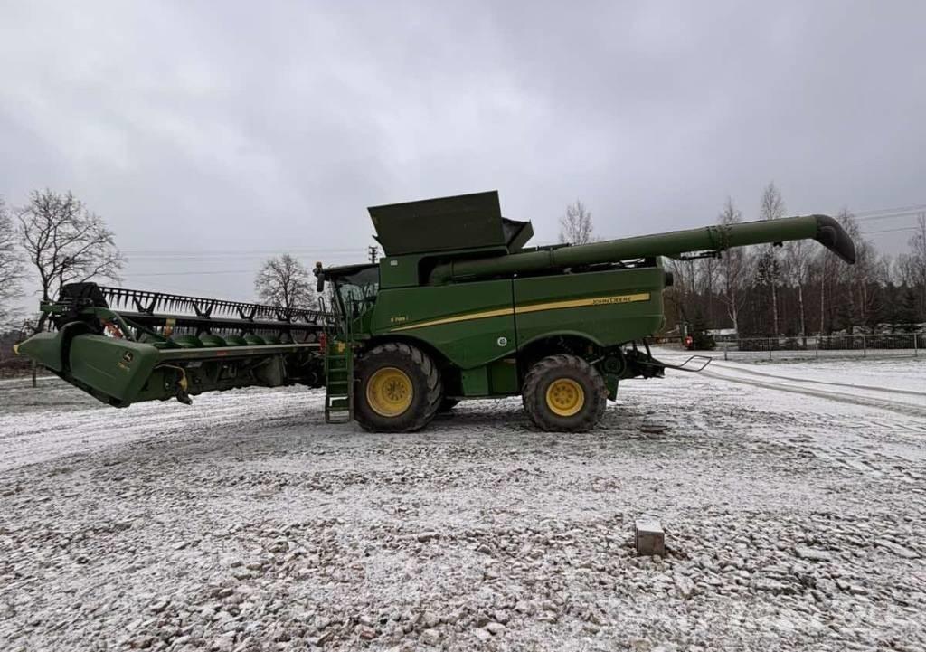 John Deere S785i Combine harvesters
