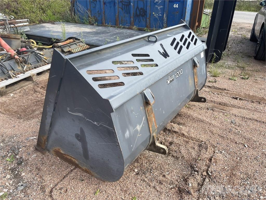  Vilakone Lumikauha Compact tractor attachments