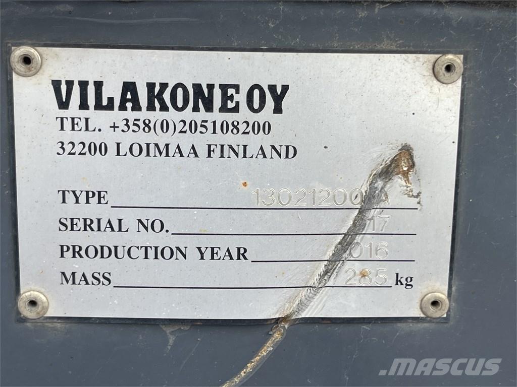  Vilakone Lumikauha Compact tractor attachments