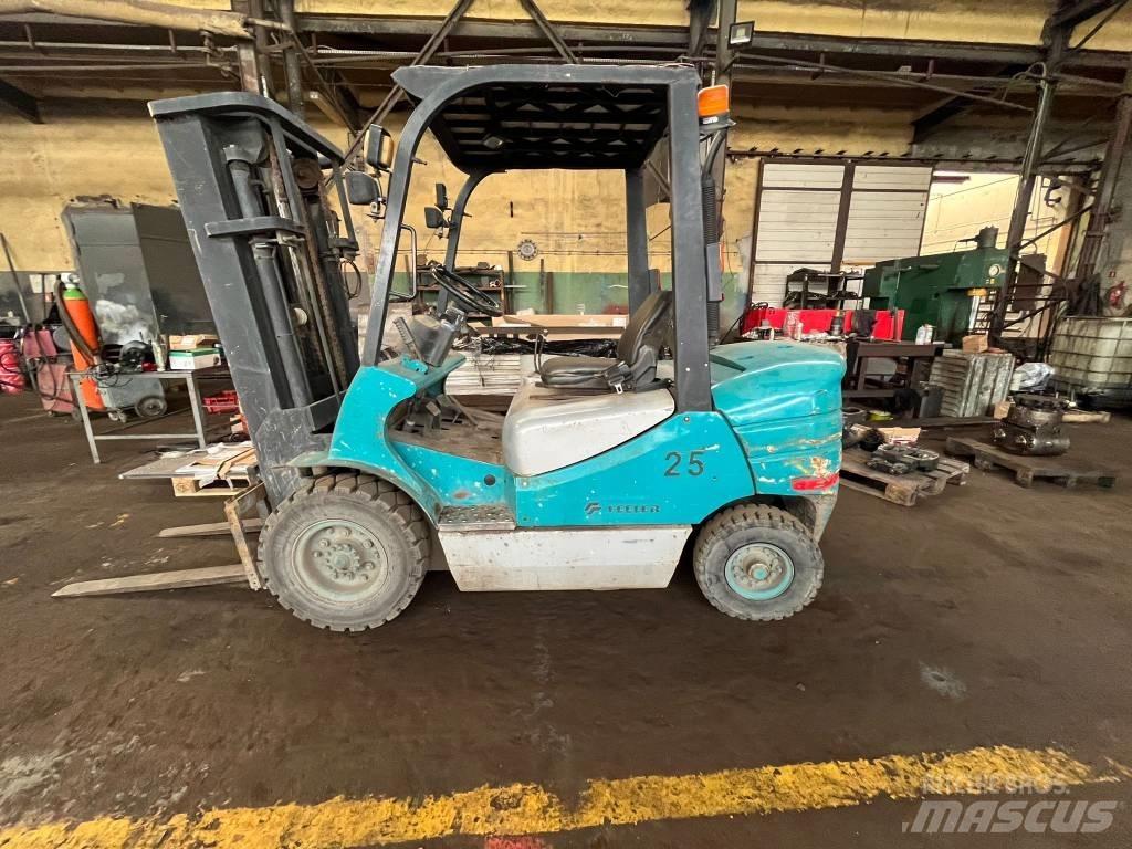 Feeler FD25TCJ Diesel trucks