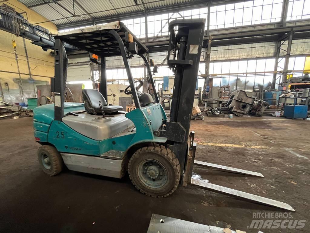 Feeler FD25TCJ Diesel trucks