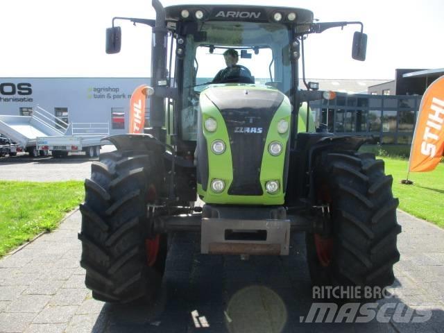 CLAAS Arion 520 Tractors