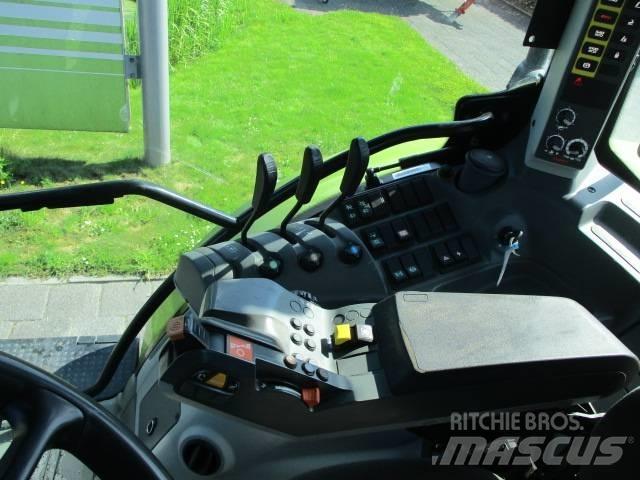 CLAAS Arion 520 Tractors