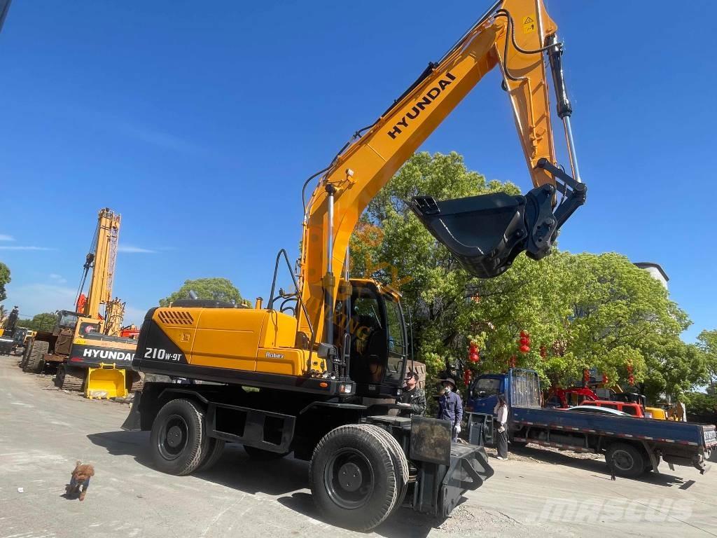 Hyundai 210W-9 Wheeled excavators