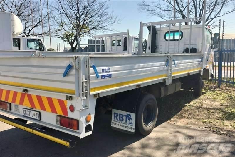 Tata LPT 813 Other trucks