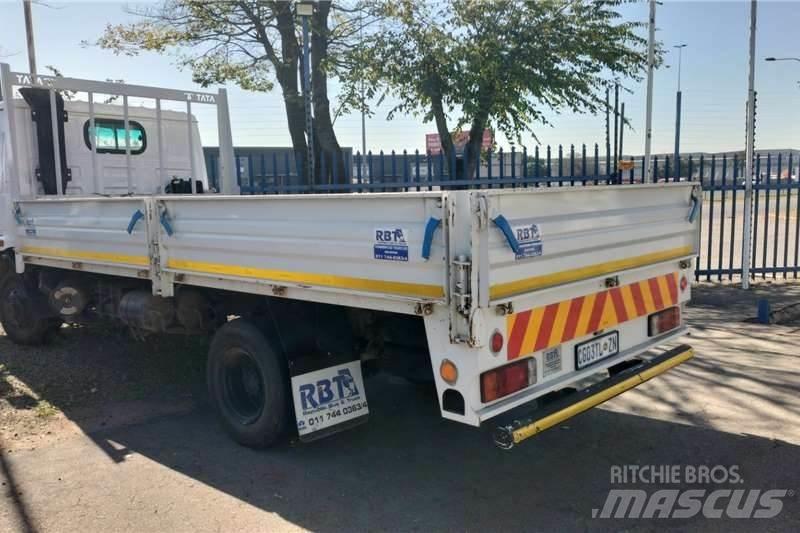 Tata LPT 813 Other trucks
