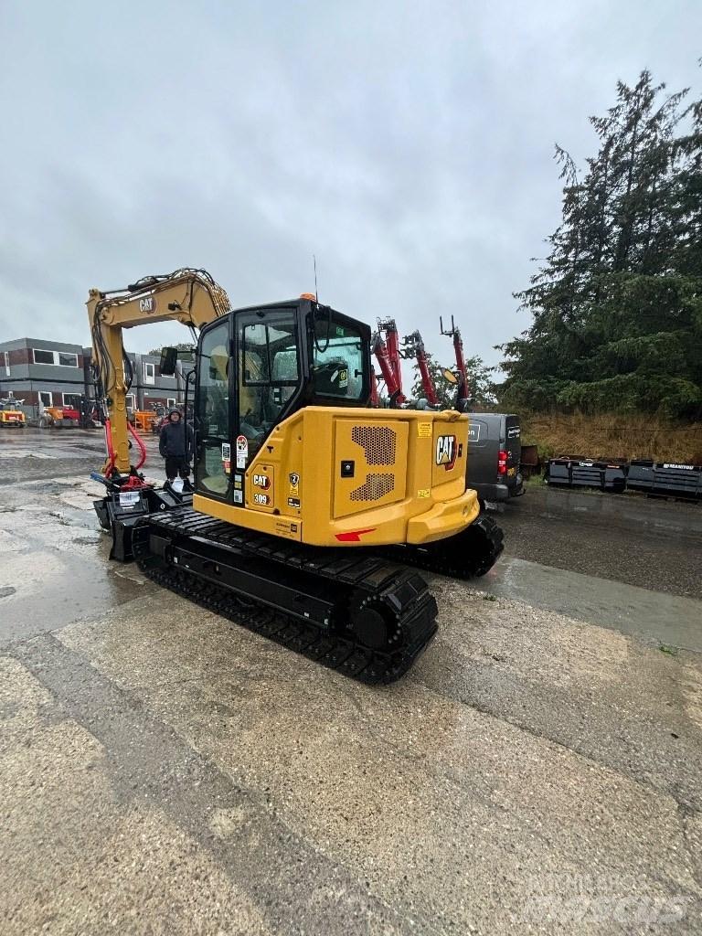 CAT 309 Midi excavators  7t - 12t