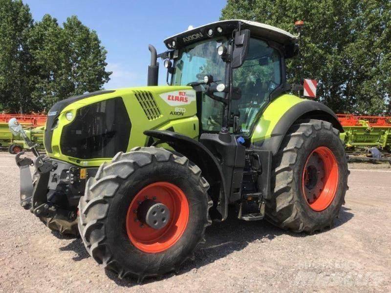 CLAAS AXION 870 Tractors