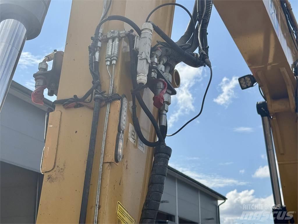 CAT 310 Midi excavators  7t - 12t