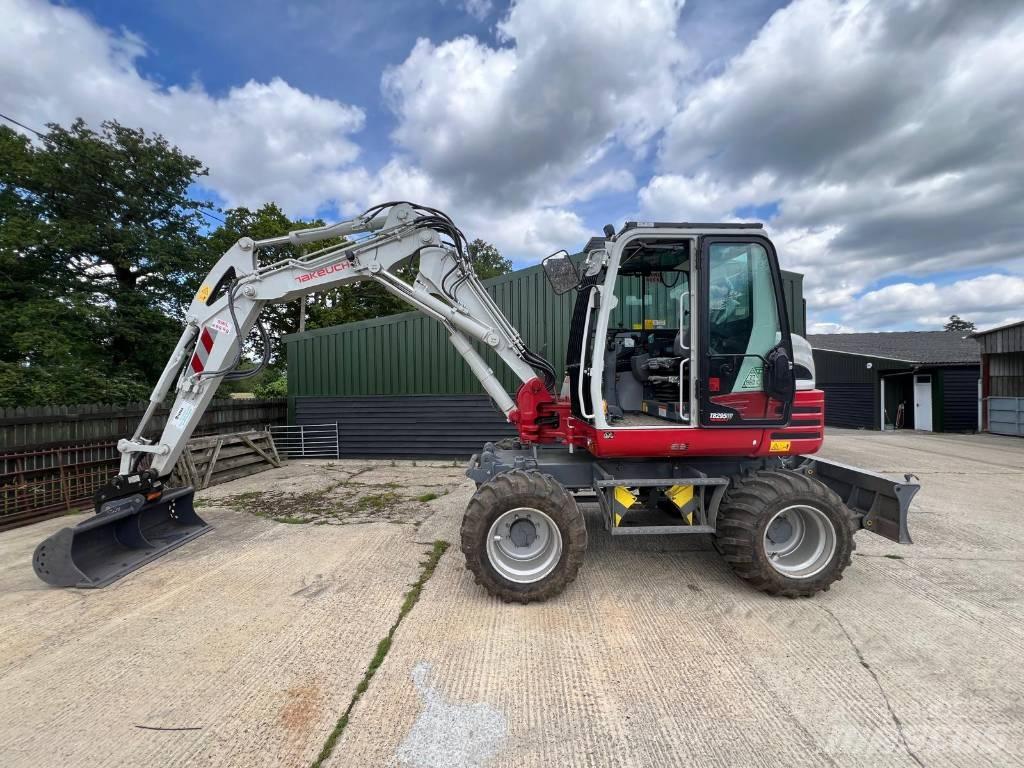 Takeuchi 295w Wheeled excavators