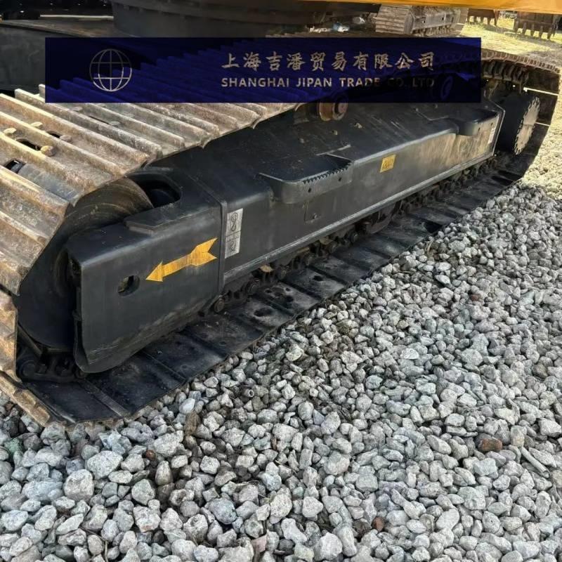 Komatsu PC 200-8 Crawler excavators