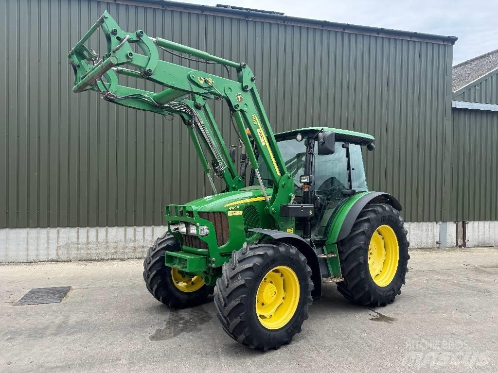 John Deere 5100 R Tractors