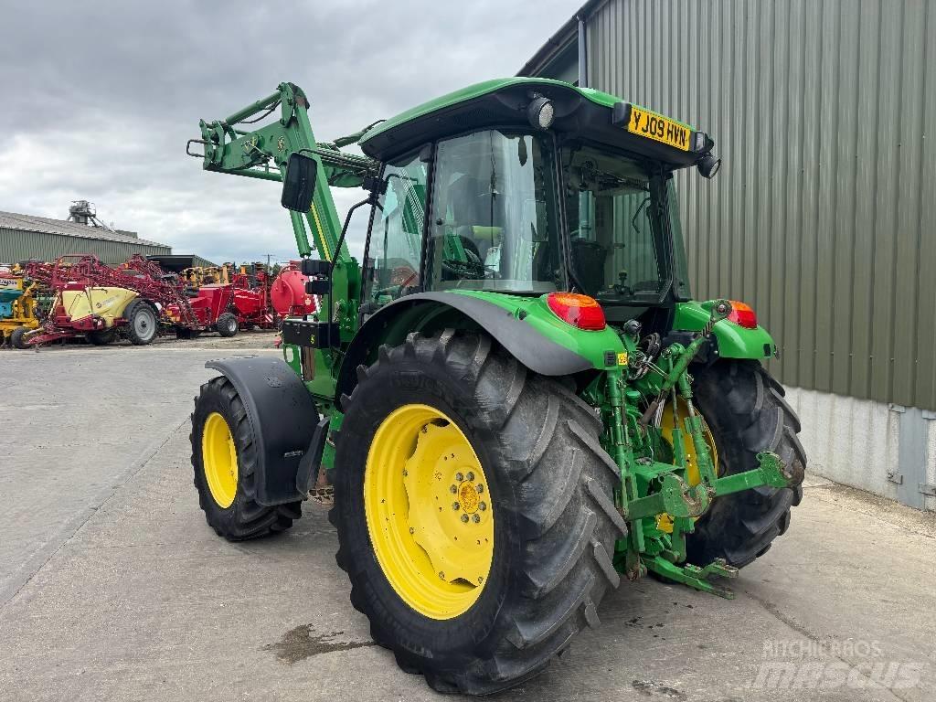 John Deere 5100 R Tractors