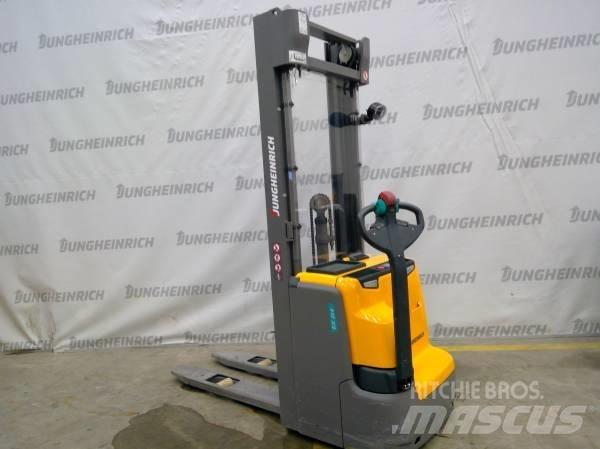 Jungheinrich EJC 214 Pedestrian stacker